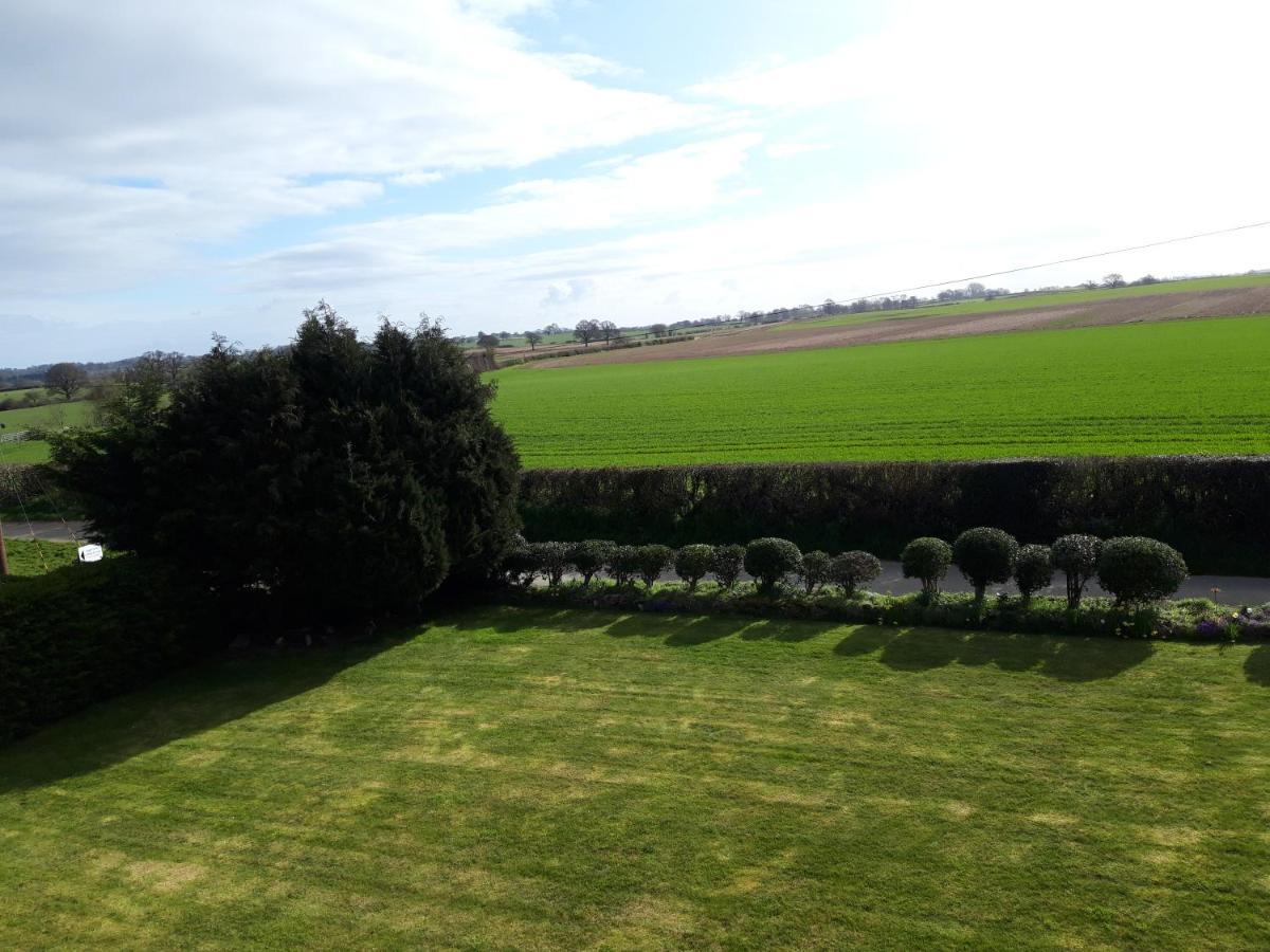 Upper Eyton Farmhouse B&B Shrewsbury Dış mekan fotoğraf